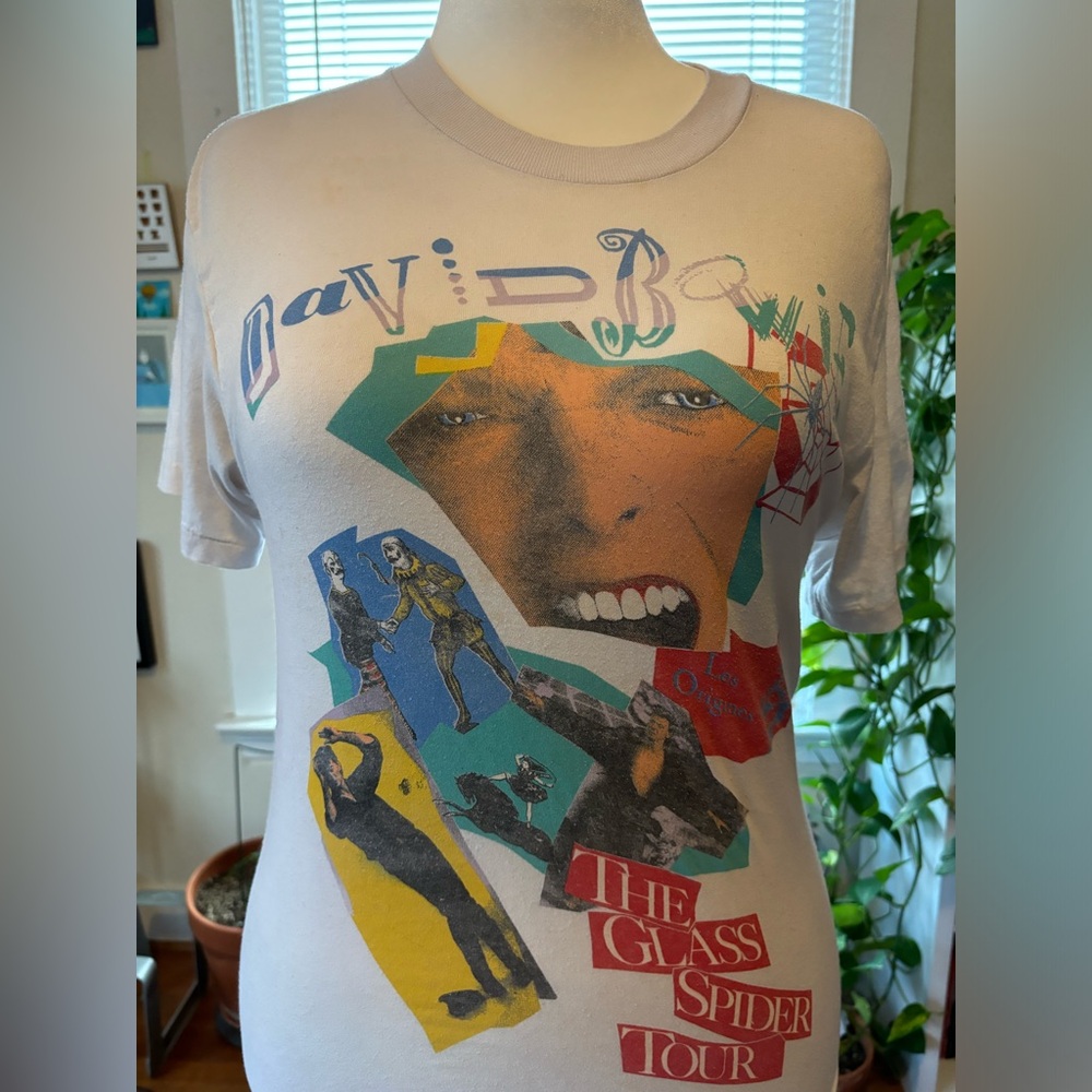 Authentic Vintage David Bowie shirt